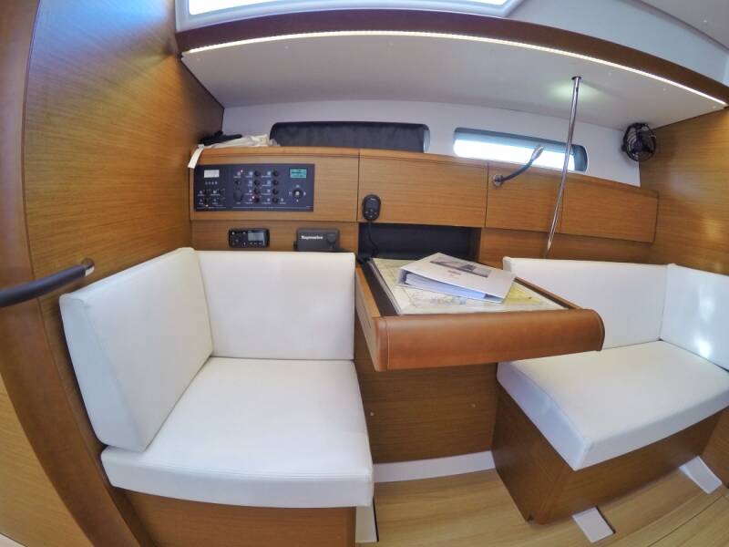 Sun Odyssey 449