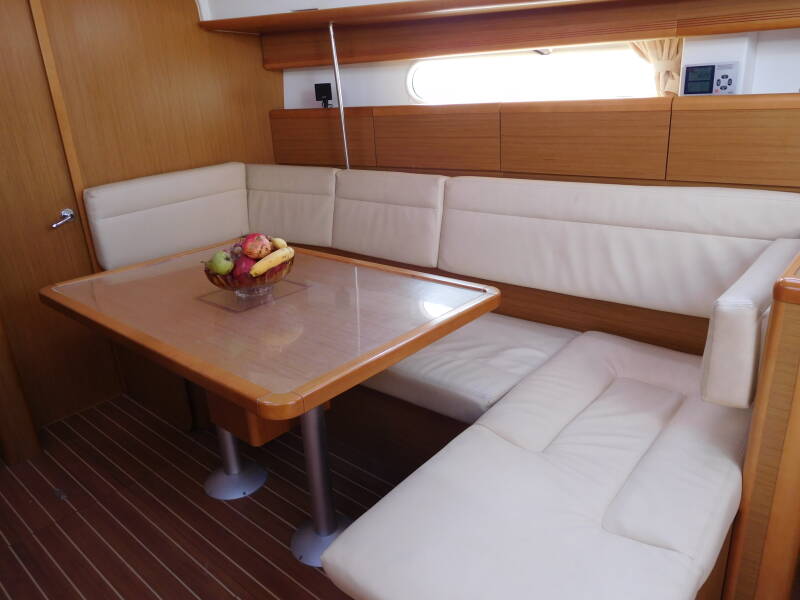 Sun Odyssey 44i