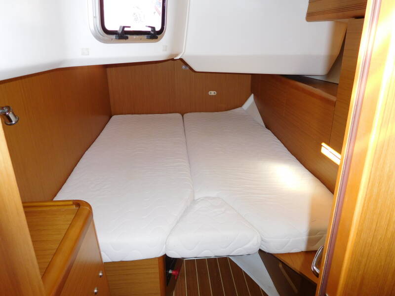 Sun Odyssey 44i