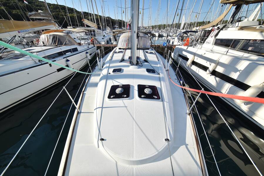 Sun Odyssey 44i