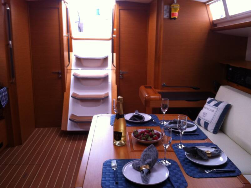 Sun Odyssey 469