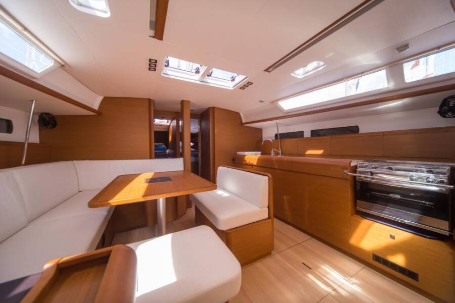 Sun Odyssey 479