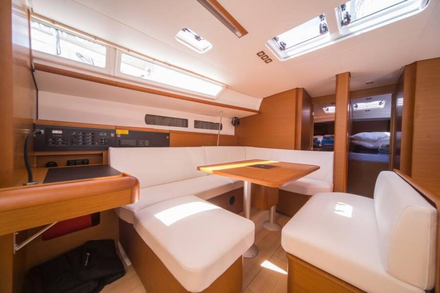 Sun Odyssey 479