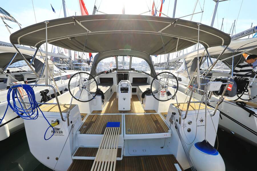 Sun Odyssey 490