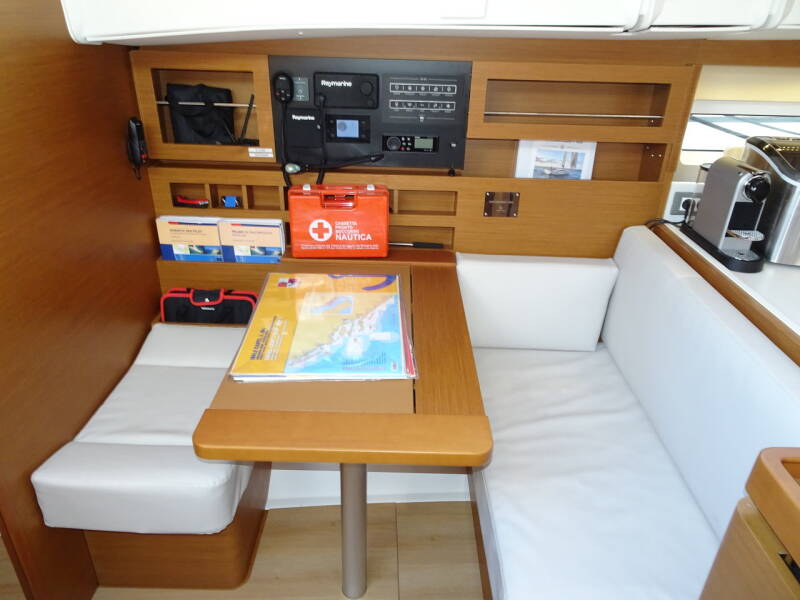 Sun Odyssey 490