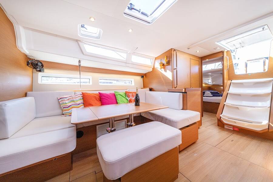 Sun Odyssey 490