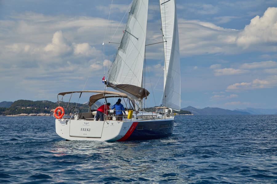 Sun Odyssey 490