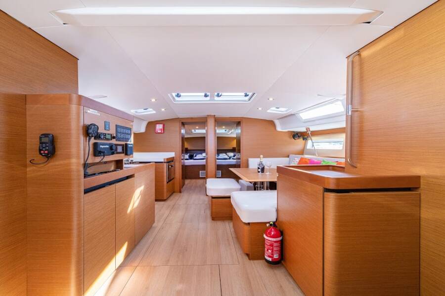 Sun Odyssey 490