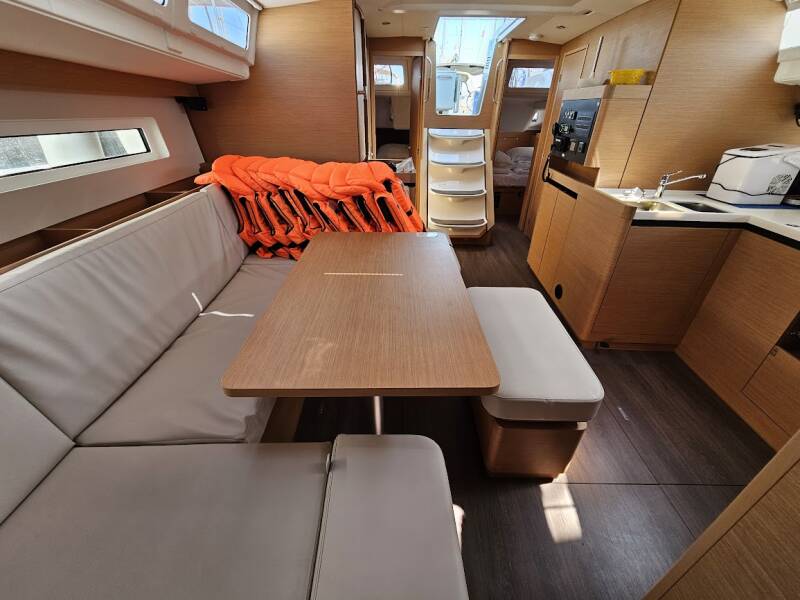 Sun Odyssey 490