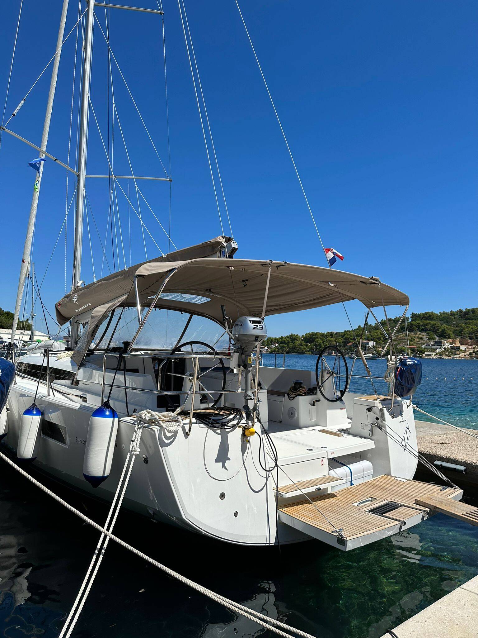 Sun Odyssey 490