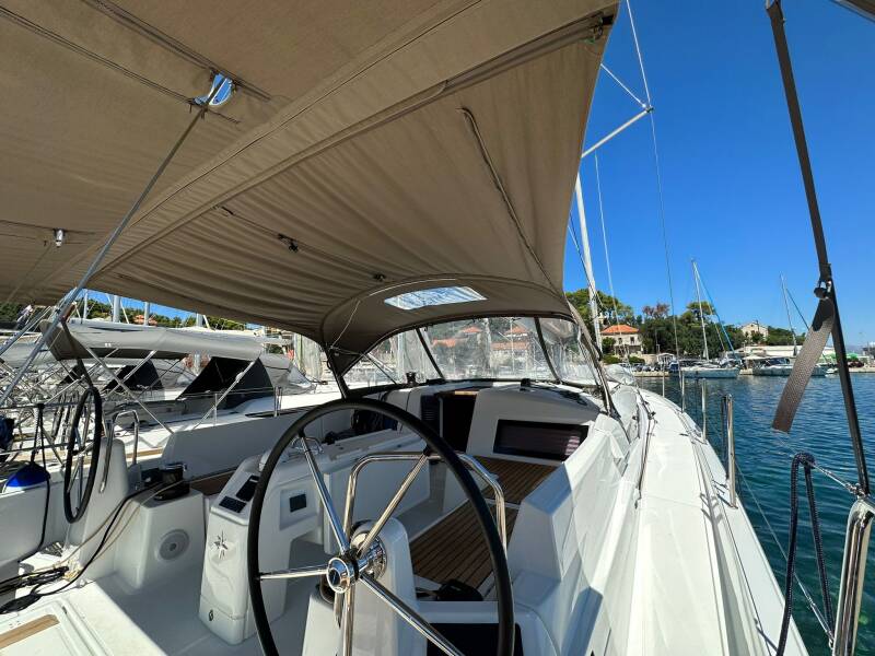 Sun Odyssey 490