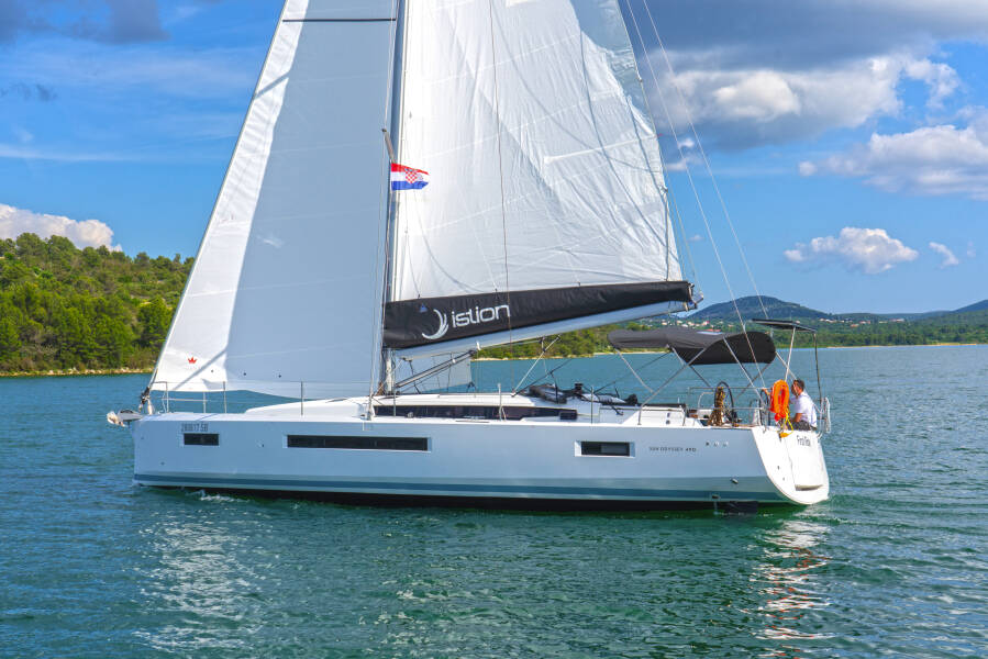 Sun Odyssey 490