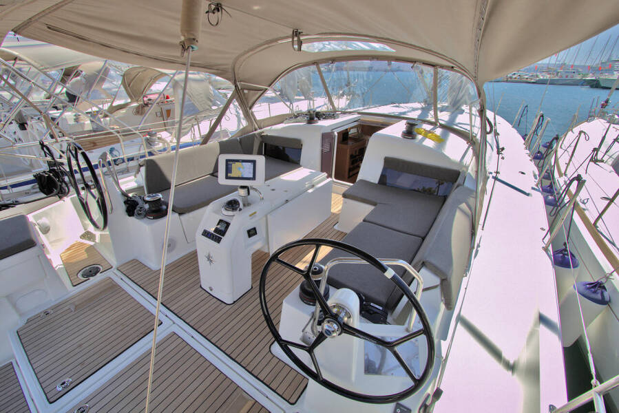 Sun Odyssey 490