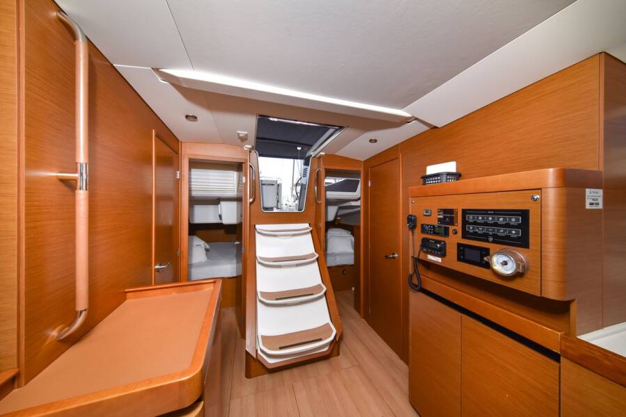 Sun Odyssey 490