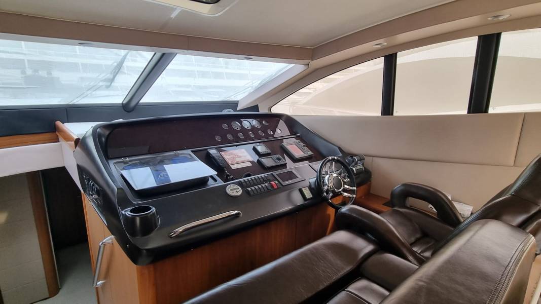 Sunseeker Predator 62