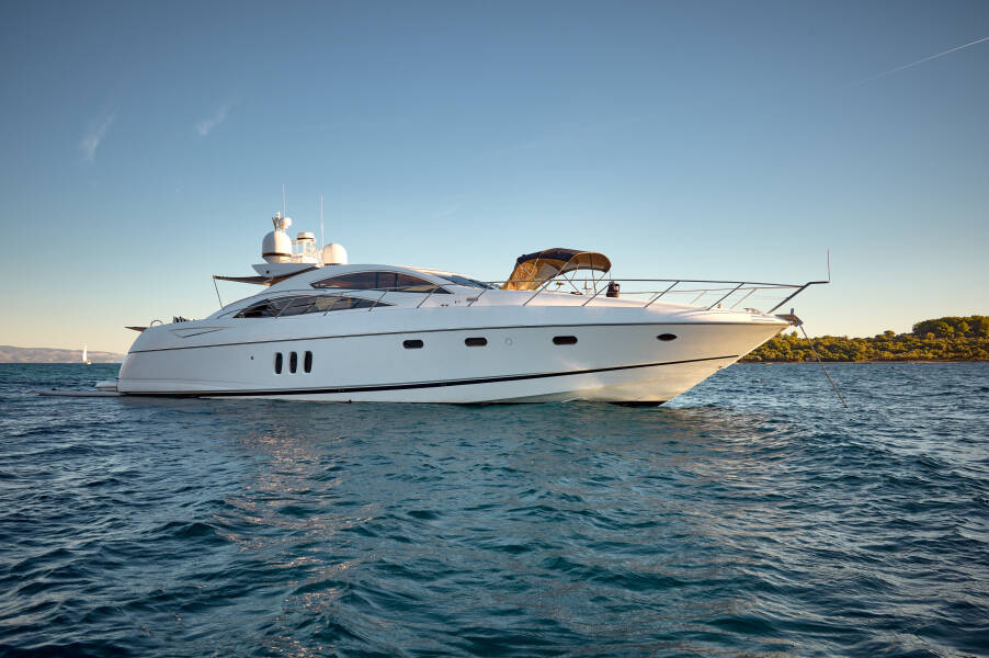 Sunseeker Predator 72